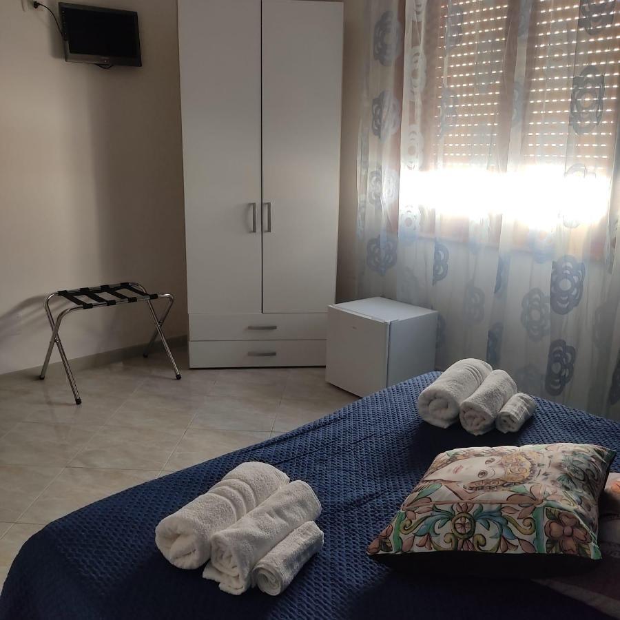 Villa Dolce Vita Rooms Castelluzzo Luaran gambar